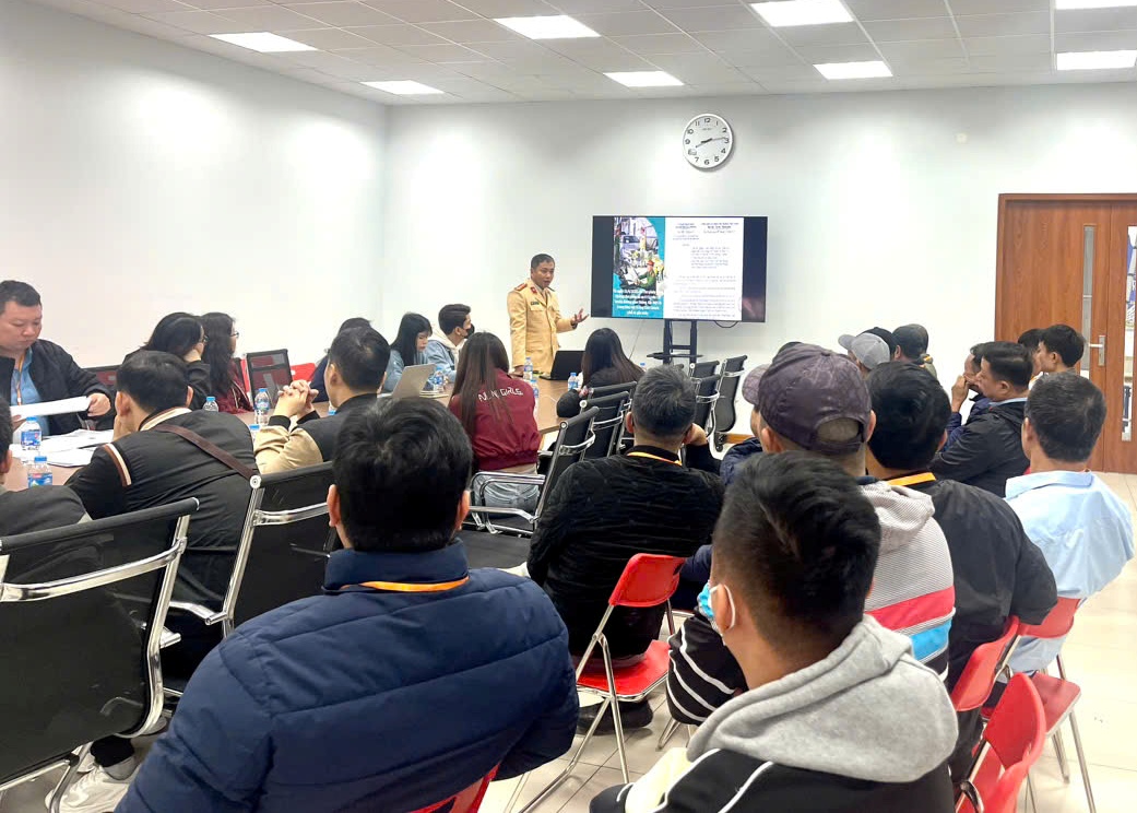 Công an quận Hải An: Tập huấn cho 49 người liên quan tới vận tải, đưa đón học sinh